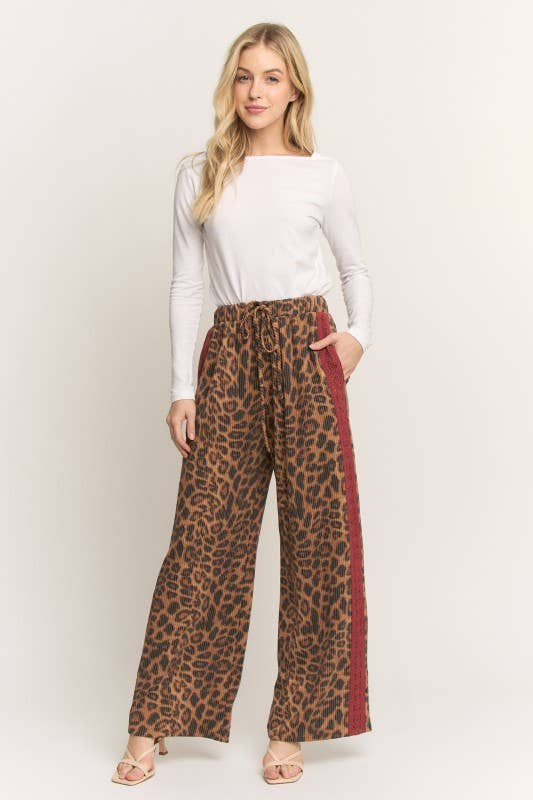 Leopard wide-leg lace pants