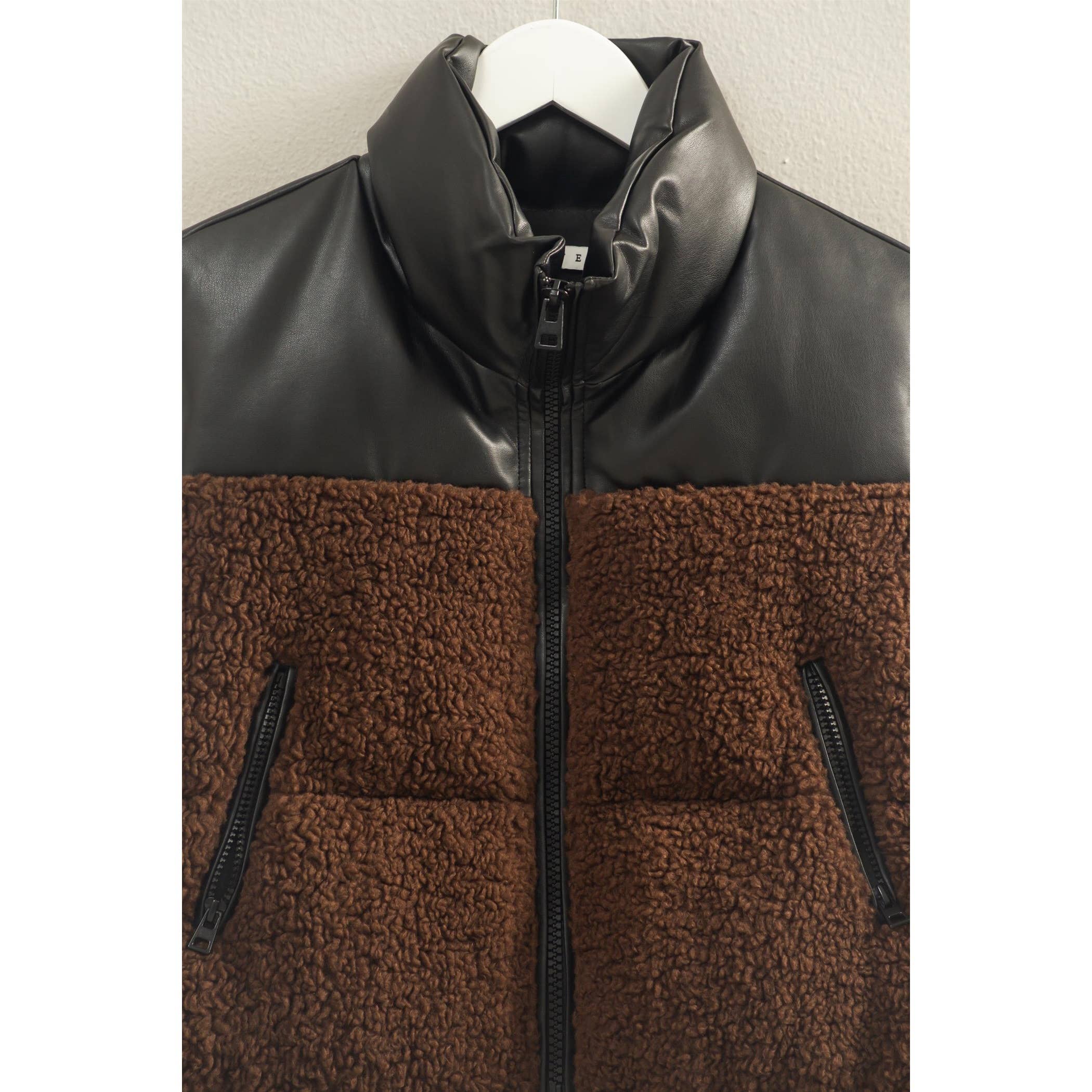 Women’ Sleeveless Puffer Vest - alternate view